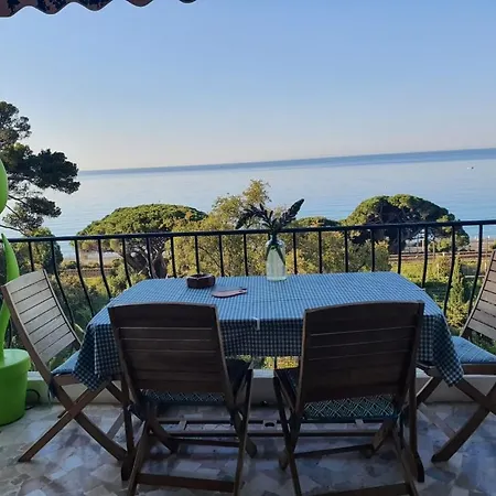 Appartement Vue Mer Panoramique, Plage 150M, Terrasse, Parking Prive, Clim